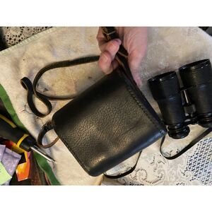 Vintage USA Binoculars w/ Leather Case – Adjustable Focus – Classic Black Optics